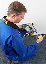 Fluke 1664FC安装测试仪 无线共享结果功能如何助力灯具销售与专业服务